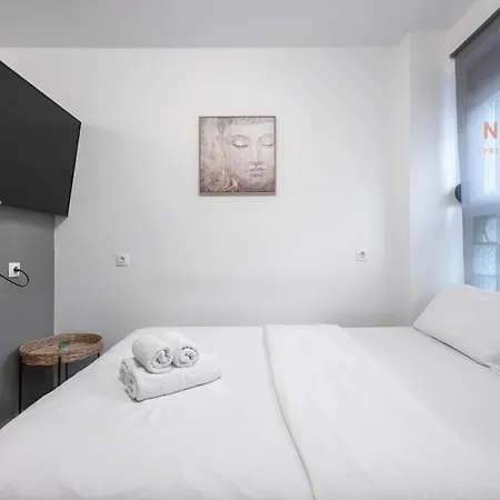 Thalia Studio, Nilie Hospitality Mgmt Lägenhet